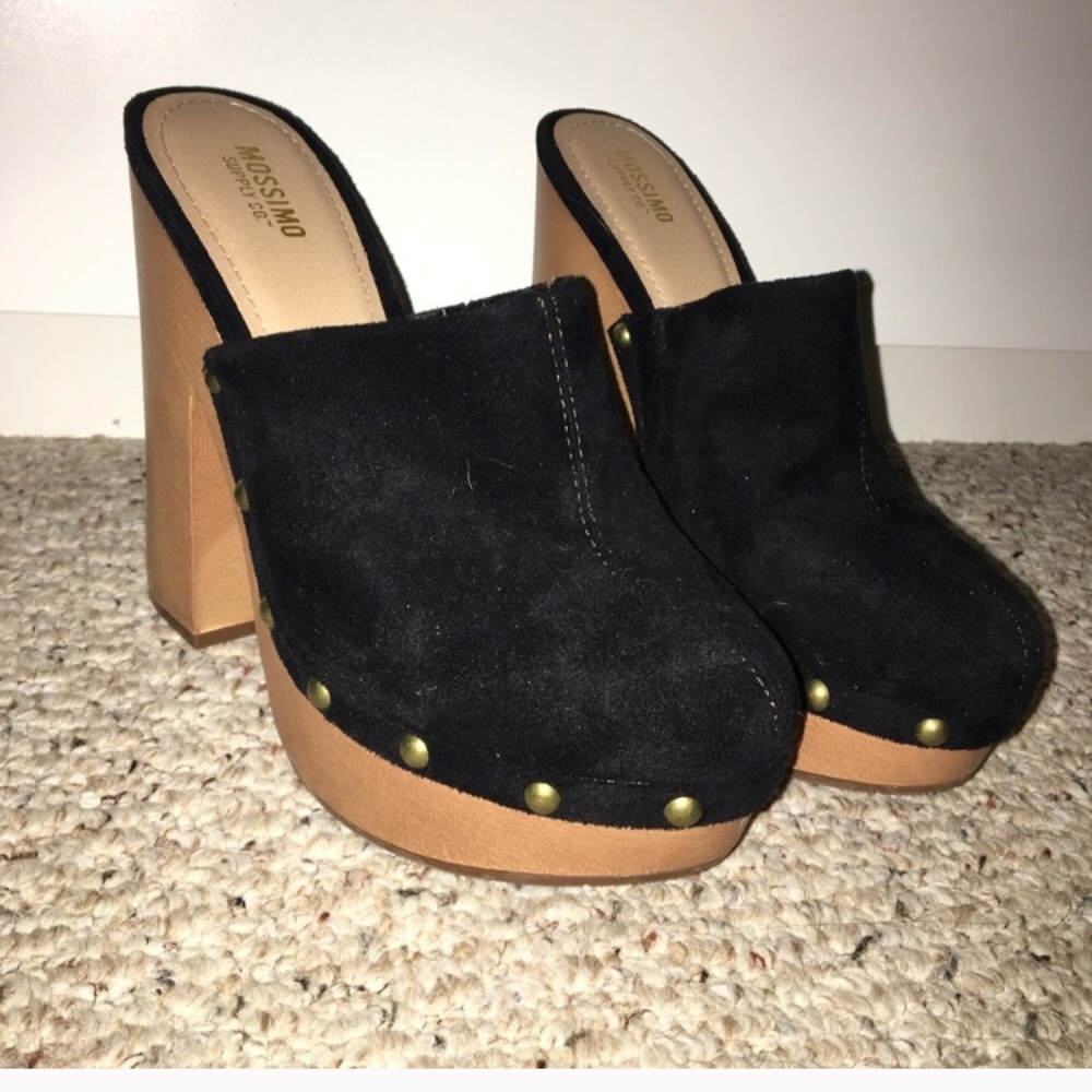 🍁🍂FALL SALE🍎🏈 Brand new high heeled clogs